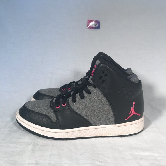 Air Jordan 1 Retro OG Collection.Jordan.com.